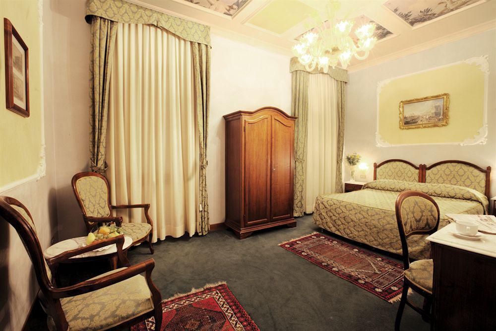 Pausania 3* Venecia